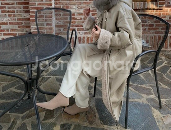 꺌랑 블랙라벨 무스탕 롱 리버시블--2