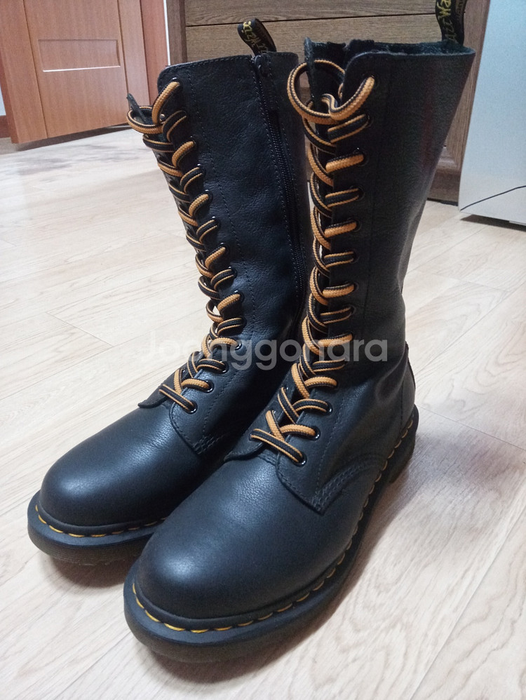 닥터마틴 남자 부츠 사이즈 270--2