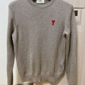 아미 ami크루넥 메리노울 100% 스웨터 니트