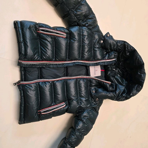 몽클레어 키즈 패딩 6y