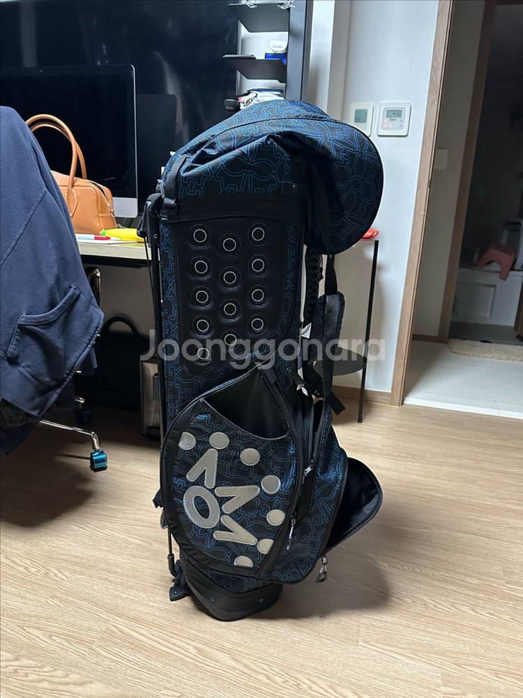 스카티카메론 스탠드백 2021 도그 월페이퍼--1