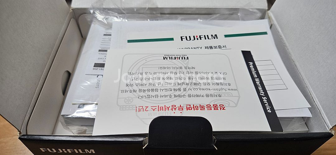 후지 x-t4블랙, xt4 정품배터리 총 3개, 충전기--2