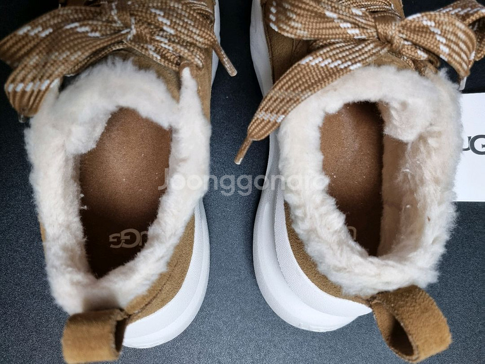 UGG 어그 헤리티지 스니커즈 US8 250사이즈--5