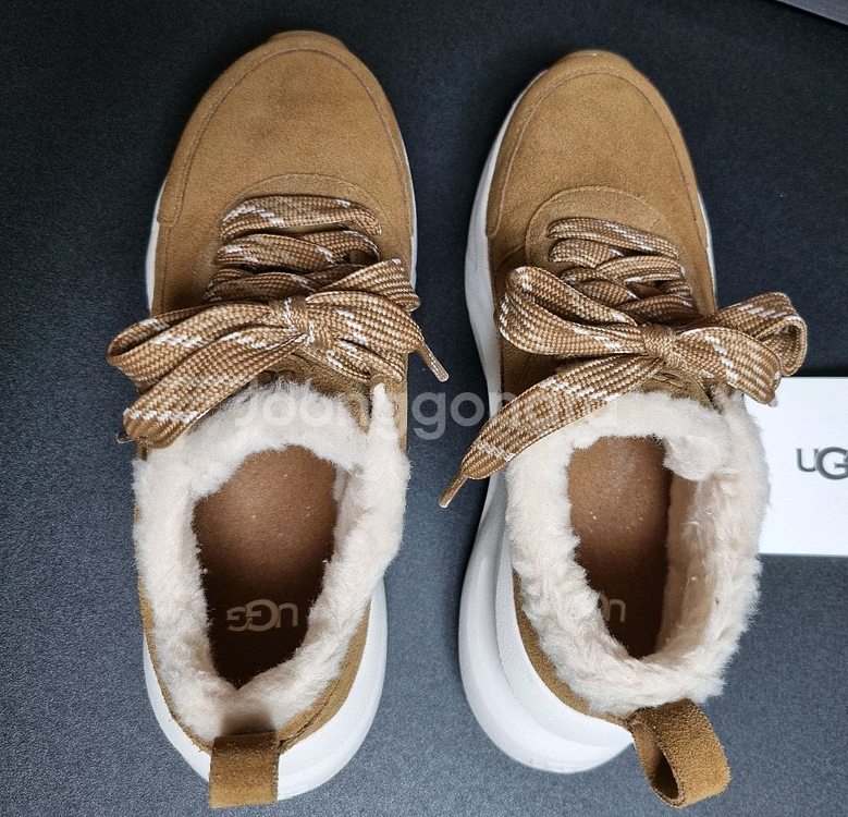 UGG 어그 헤리티지 스니커즈 US8 250사이즈--2