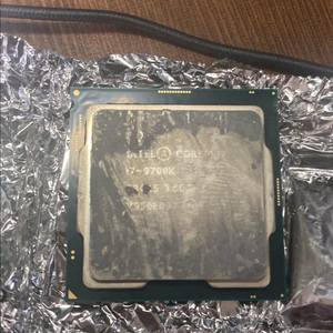 인텔 i7-9700k CPU 노뚜따