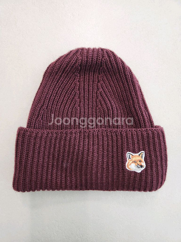 메종키츠네 비니 정품 최수영 착용--0