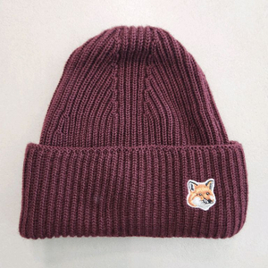 메종키츠네 비니 정품 최수영 착용