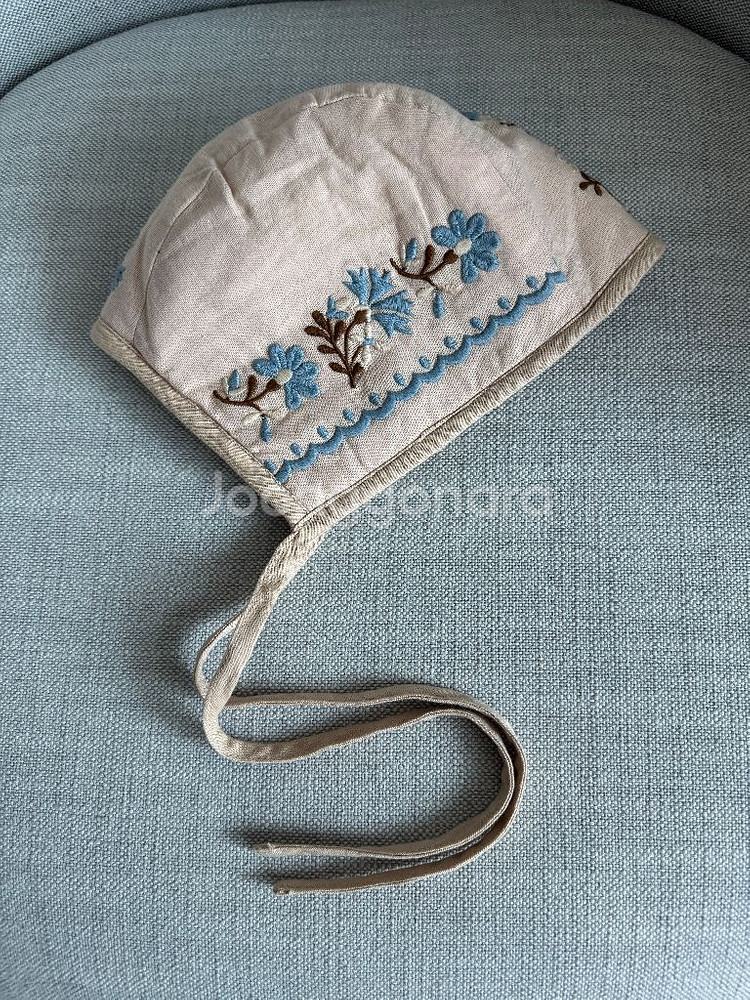 아폴리나 조니보넷 18-24--0