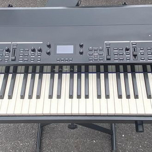 가와이 MP10 신디사이저+야마하 HS80M 스피커 세트