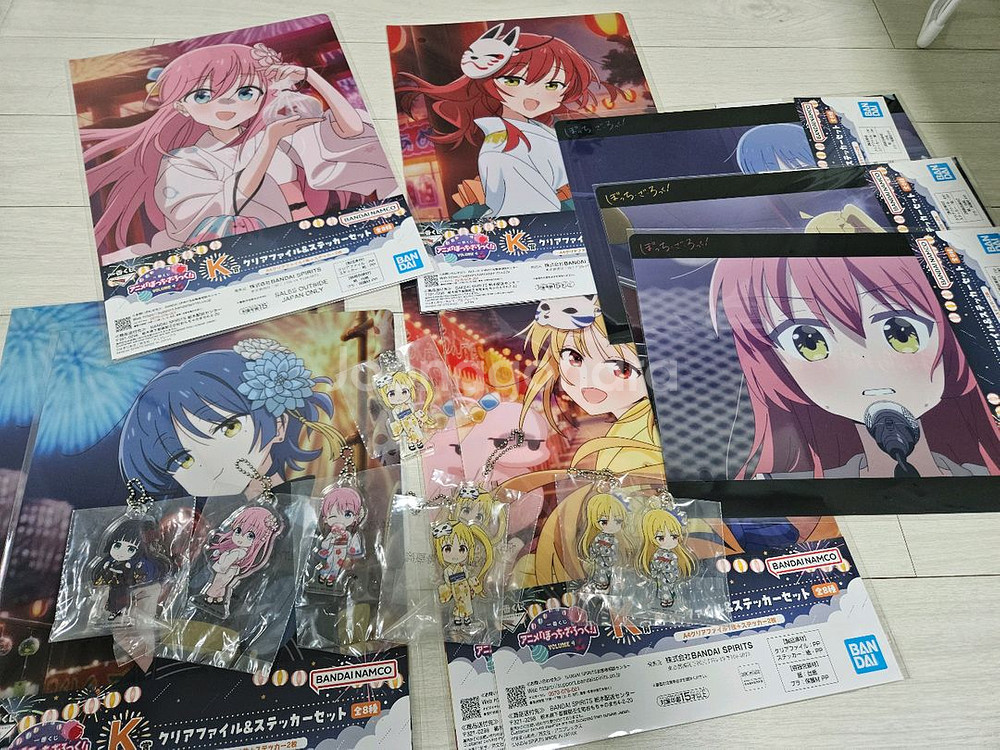 애니 굿즈및피규어--0