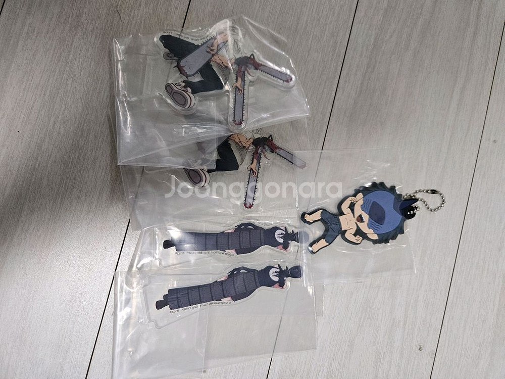 애니 굿즈및피규어--1