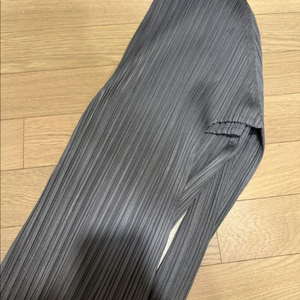 플리츠플리즈 반목 긴팔 (그레이 3사이즈)