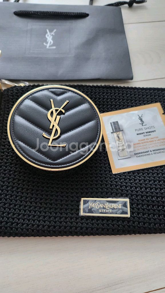 입생로랑 엉크르드뽀 쿠션 새것 정품 택포--3