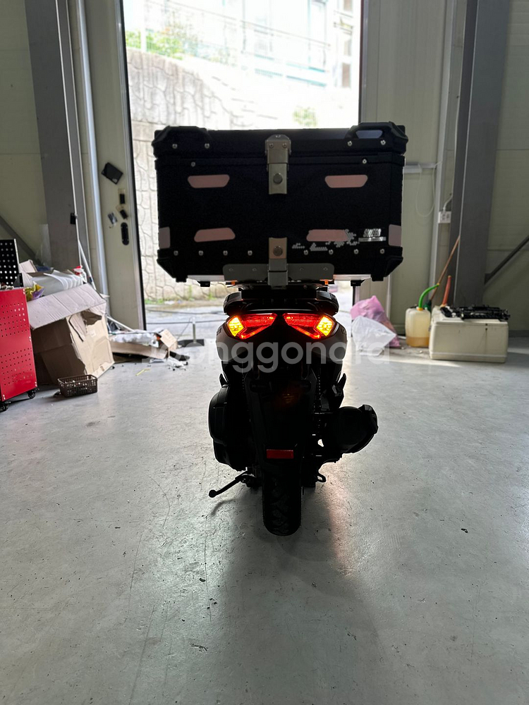 21년식 야마하 Nmax125 7천Km 깔끔한 차량--7