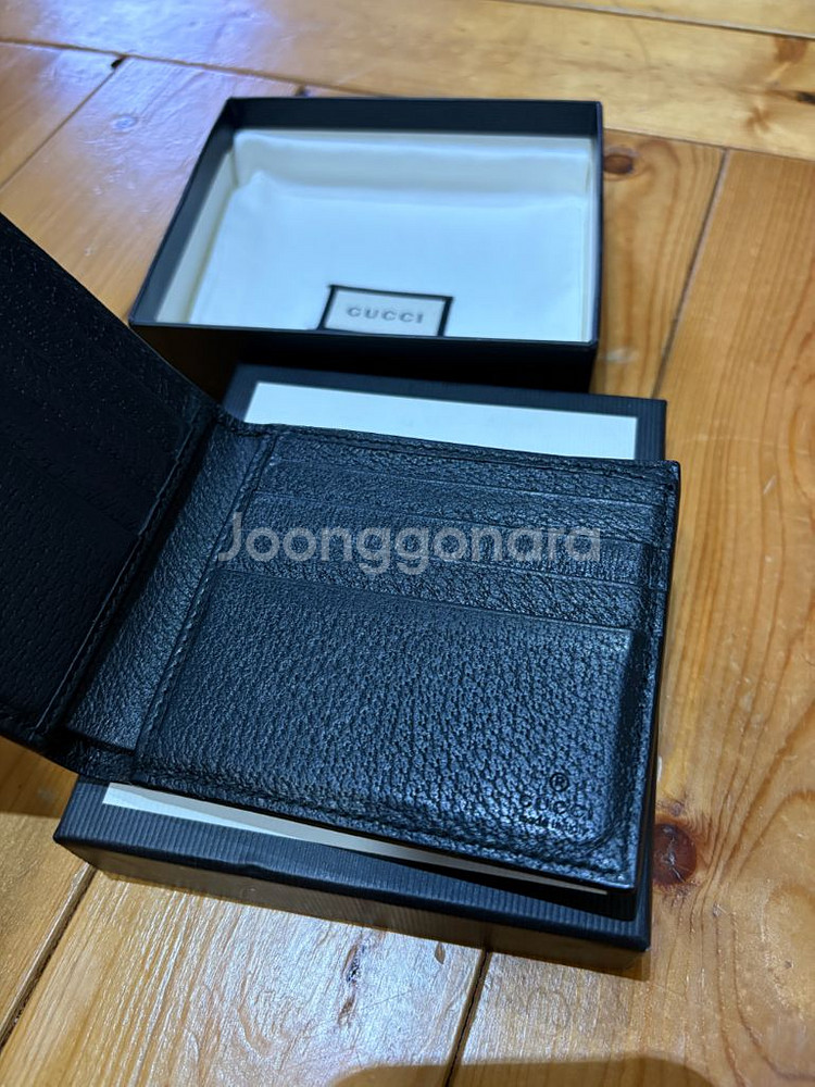 구찌 반지갑 사용감도 없는 정품--6