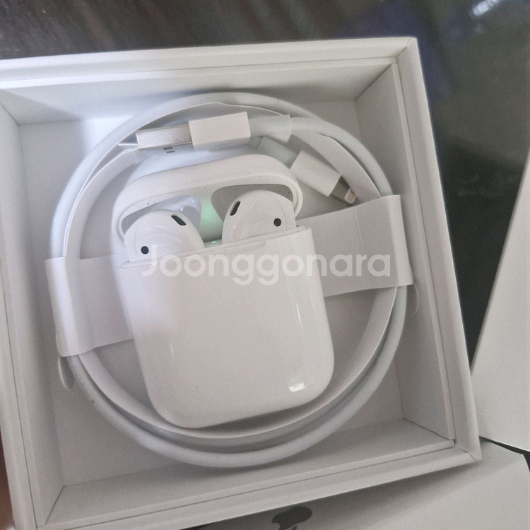 애플 에어팟 2세대 유선충전 무선이어폰--1