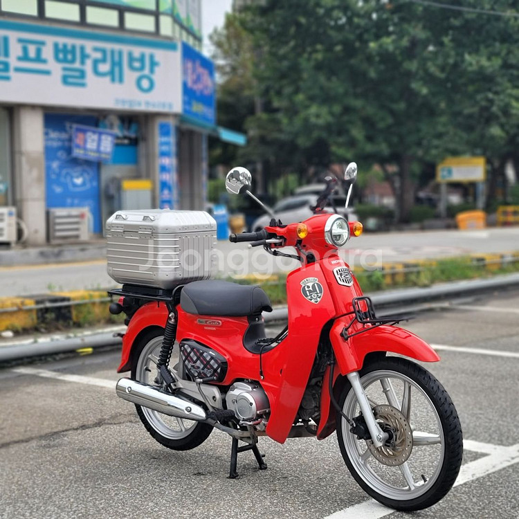 4_21년식 슈퍼커브110 깔끔한차량 판매합니다--0