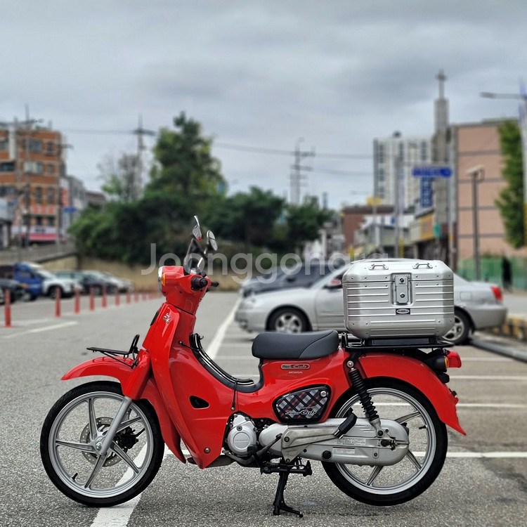 4_21년식 슈퍼커브110 깔끔한차량 판매합니다--4