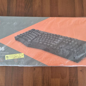 콕스 CA106 풀알루미늄 인체공학 앨리스 키보드 황축