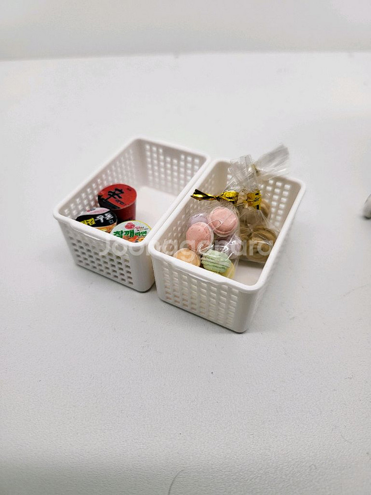 미앤하우스 12인치 트롤리 피규어 판매합니다--2