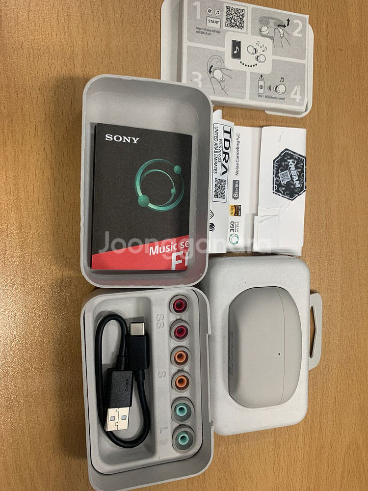 Sony WF-1000XM5 PlatinumSilver--1