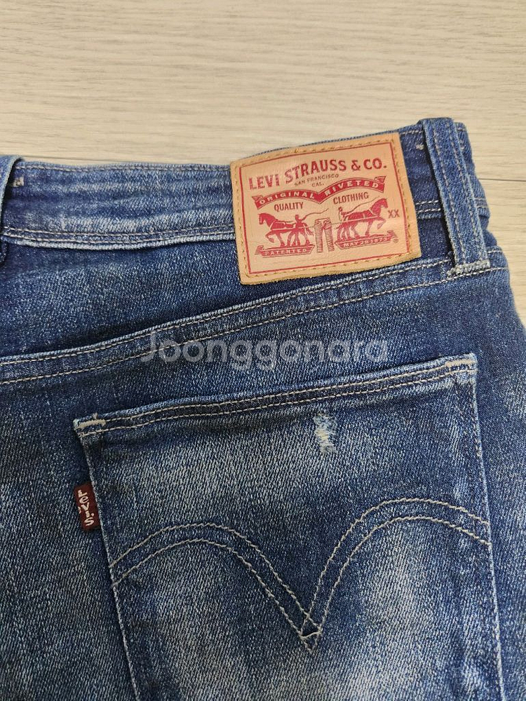 [28~29]리바이스 여성 더티워싱 디스 데님팬츠--6