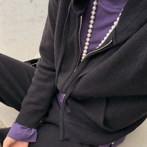 코스모폴리탄줄라이 예지스 LCVY 쿼티디앙 니트셋업