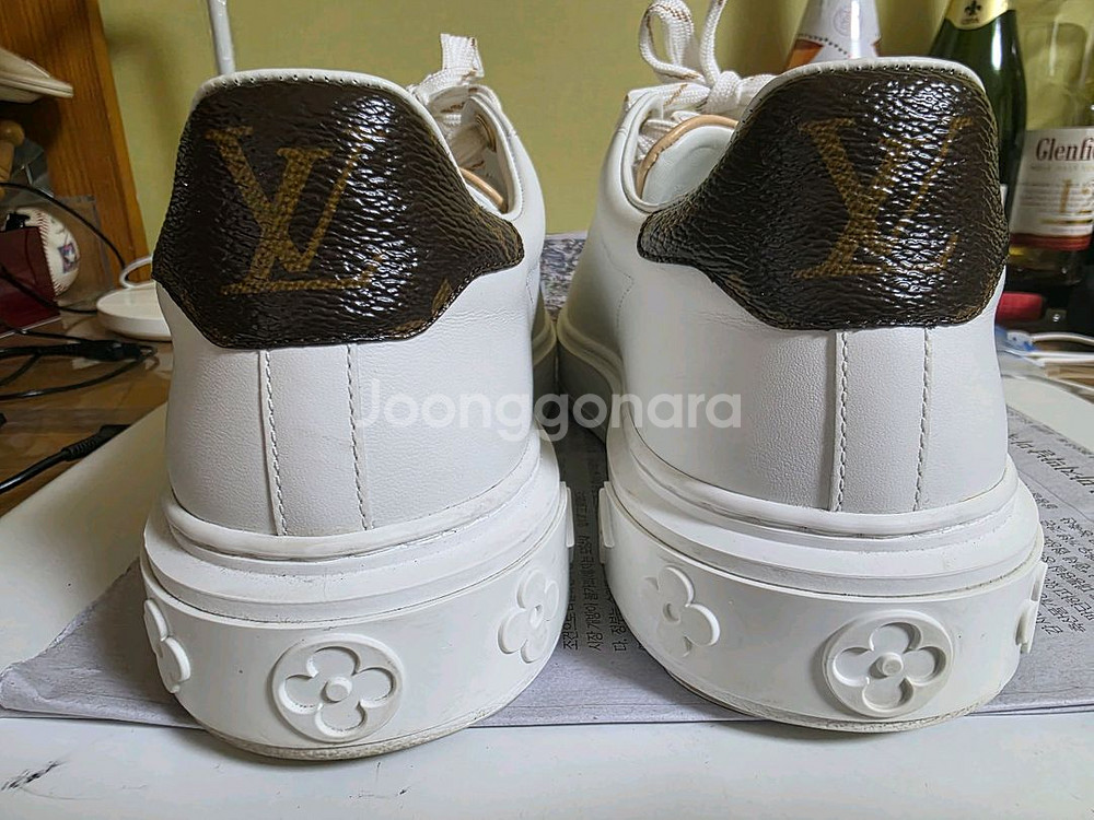 루이비통 타임아웃 스니커즈--6