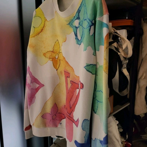 루이비통 워터컬러 모노그램 맨투맨