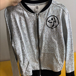 줌바 파티에 입고 가면 완전 짱인 반짝이 점퍼!