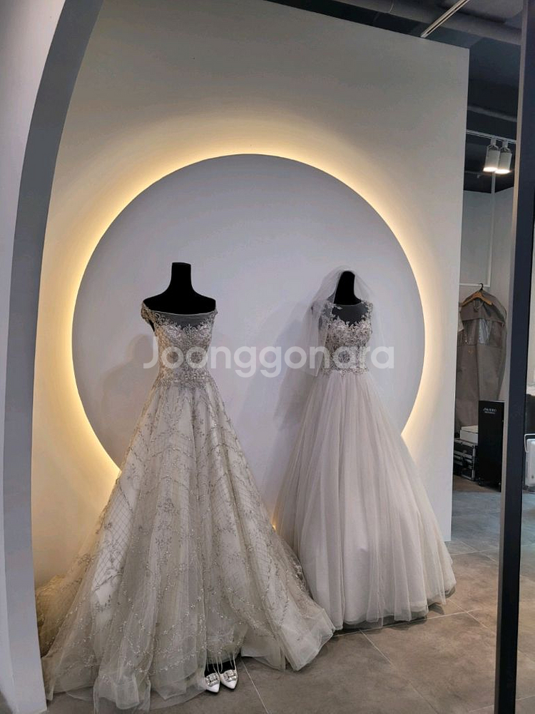 본식촬영 오프숄더 웨딩드레스--2