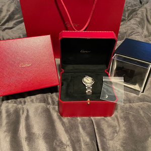 까르띠에 발롱블루 33m 다이아베젤