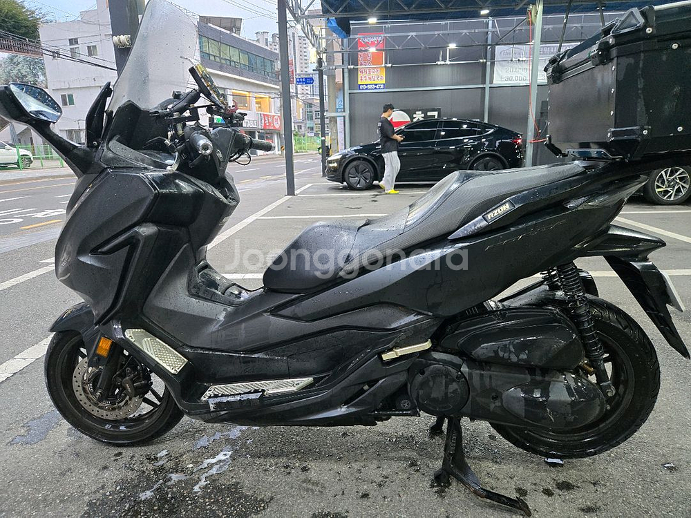 부산포르자300 20년식 팝니다--1