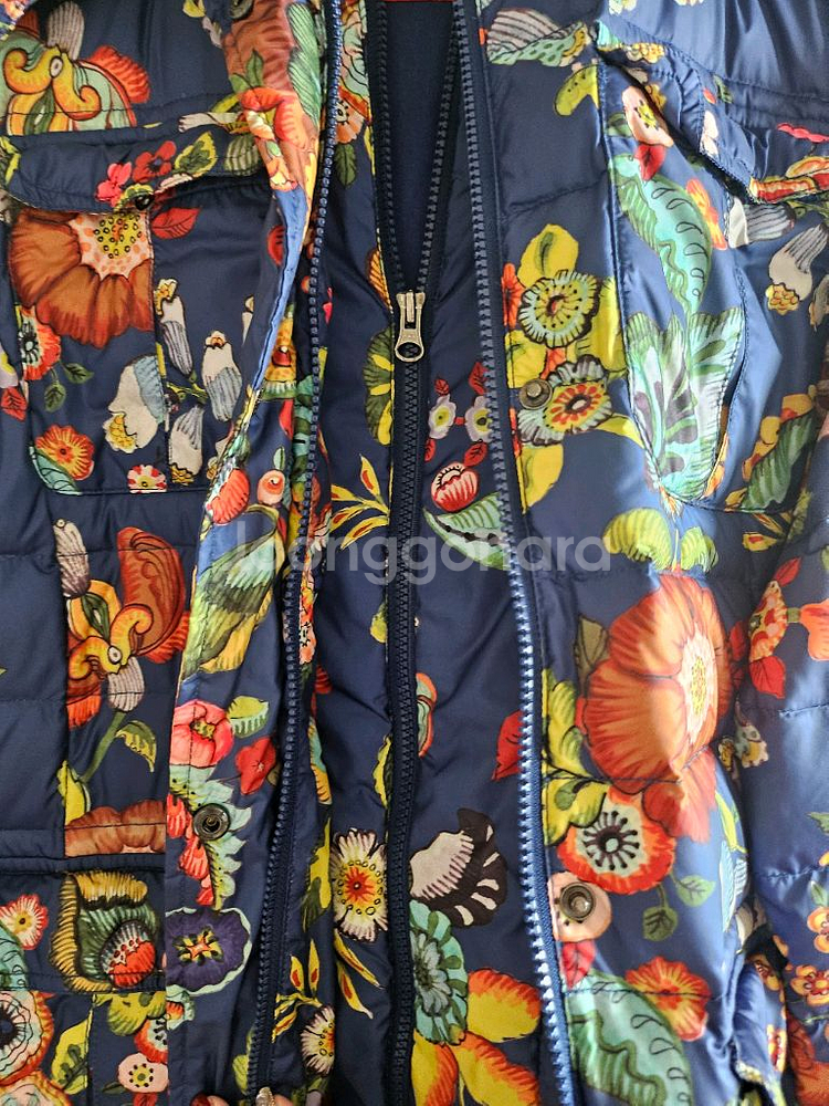 오일릴리 패딩 (라인잡힌 디자인) 8만원--3