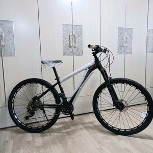알톤 샌드스톤 4.0d 데오레30단mtb자전거 미사용품