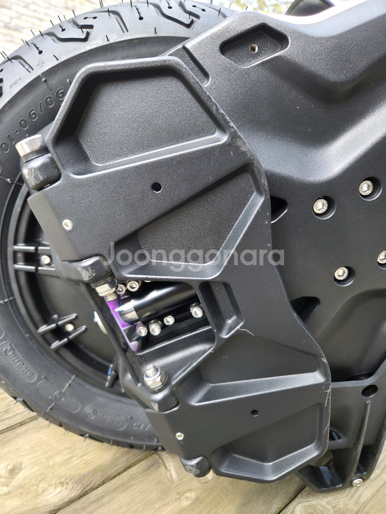 노스펫 에어로 1100Wh 126V 서스펜션 전동휠--3