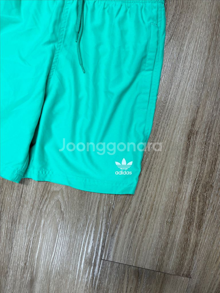 아디다스 민트 반바지 M--1