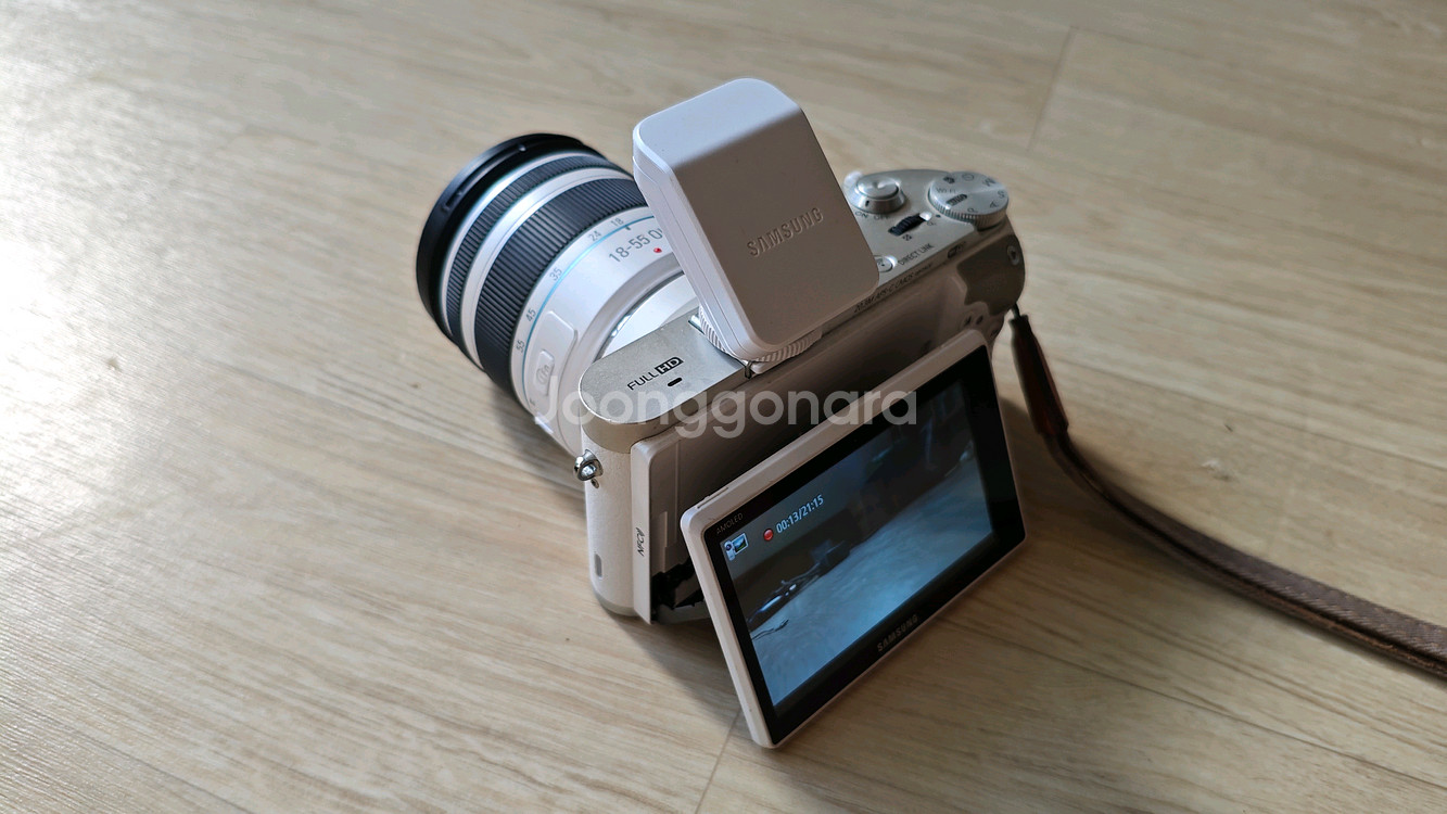삼성 nx300 미러리스 카메라 + 18-15 정품렌즈--3