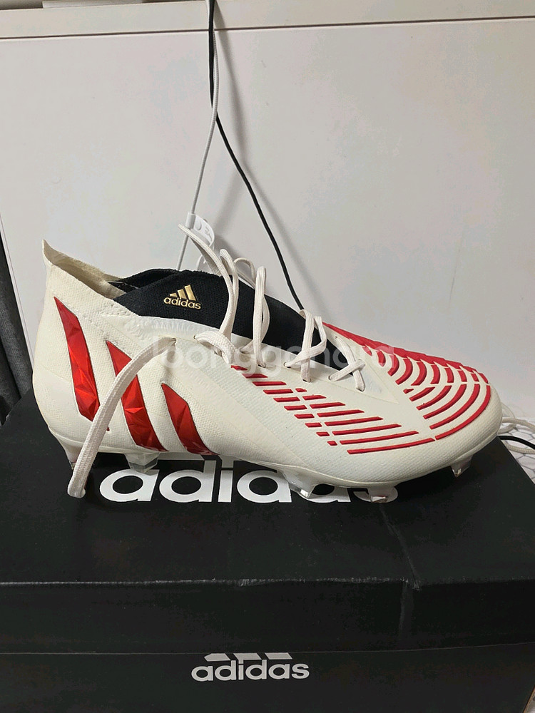 아디다스 프레데터 엣지.1 FG 축구화 250mm--0