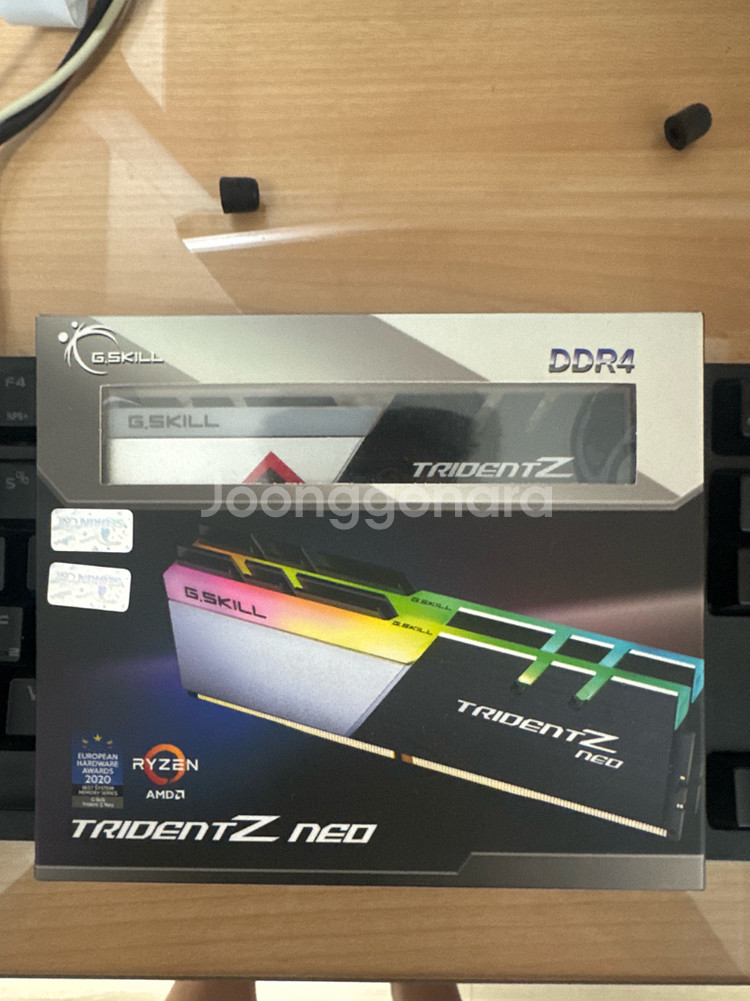 지스킬 DDR4 3800 cl14 16GB (8x2)--0
