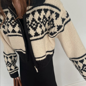 어뮤즈소울 코위찬 노르딕 집업 니트 가디건