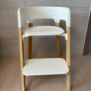 스토케 스텝스 하이체어