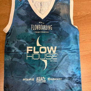 플로우하우스 서핑 웨어 M사이즈 판매합니다.