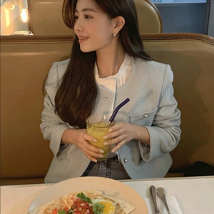 가내스라 카렌 트위드자켓 크림색 새상품