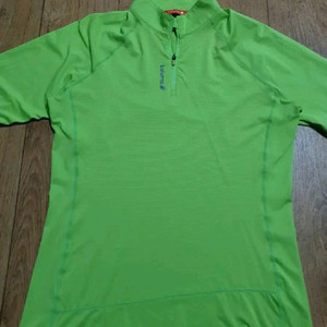 라푸마 아웃도어 반집업 90 사이즈입니다