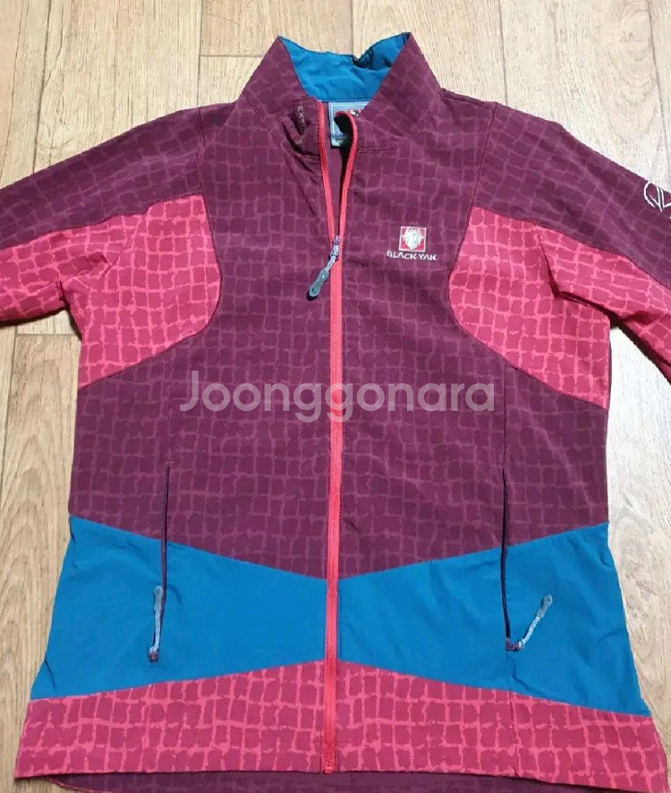 블랙야크 아웃도어 집업 95 사이즈입니다--0