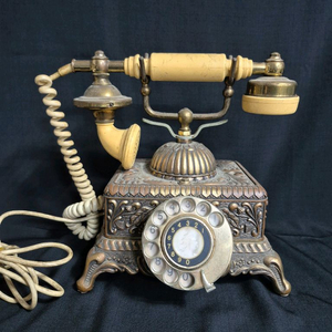 근대사 빈티지 엔틱 소품 전화기
