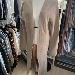 더실루엣 시에 캐시미어포함 가디건