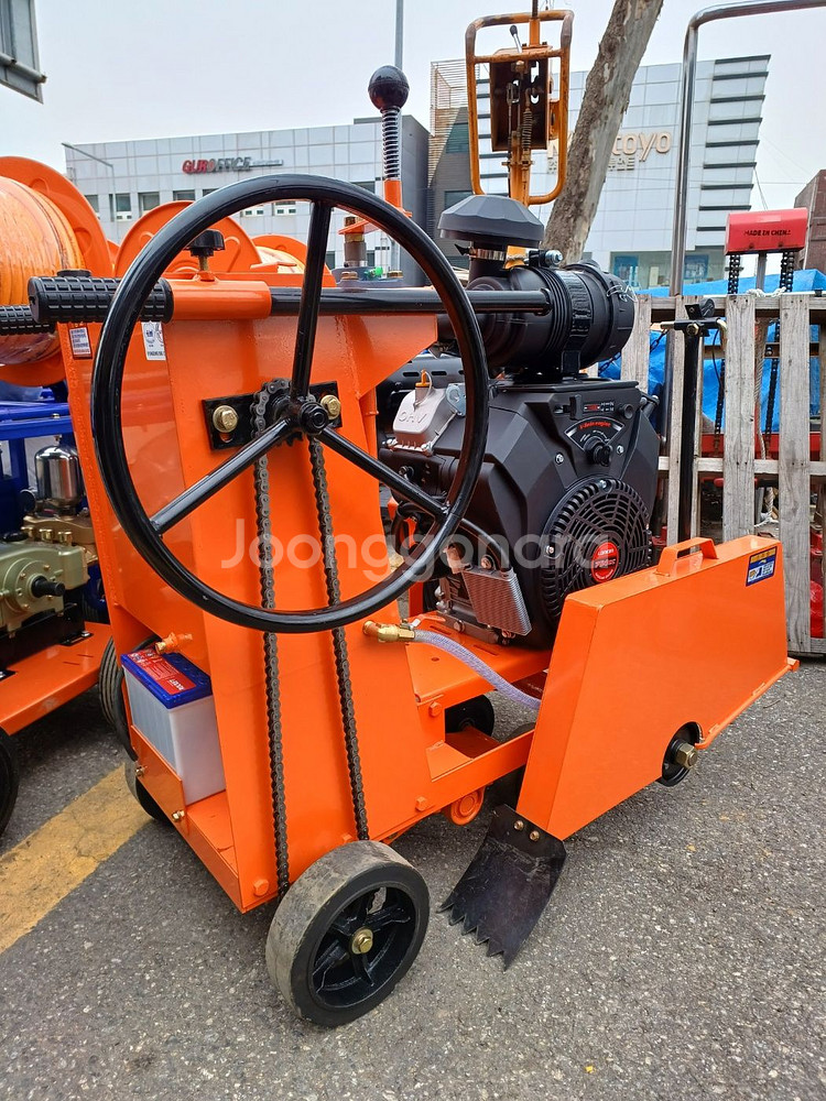 새상품 도로캇타기 판매 임대--2