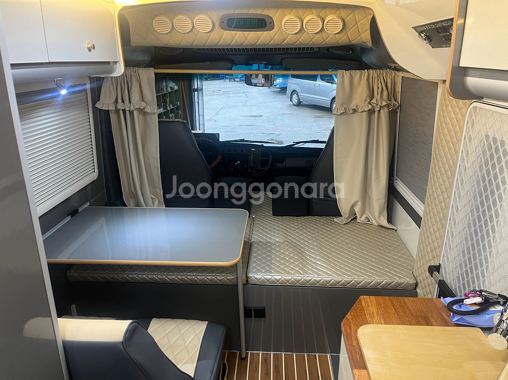 대구 카운티 캠핑카 제작 판매 3350만원 부터--5